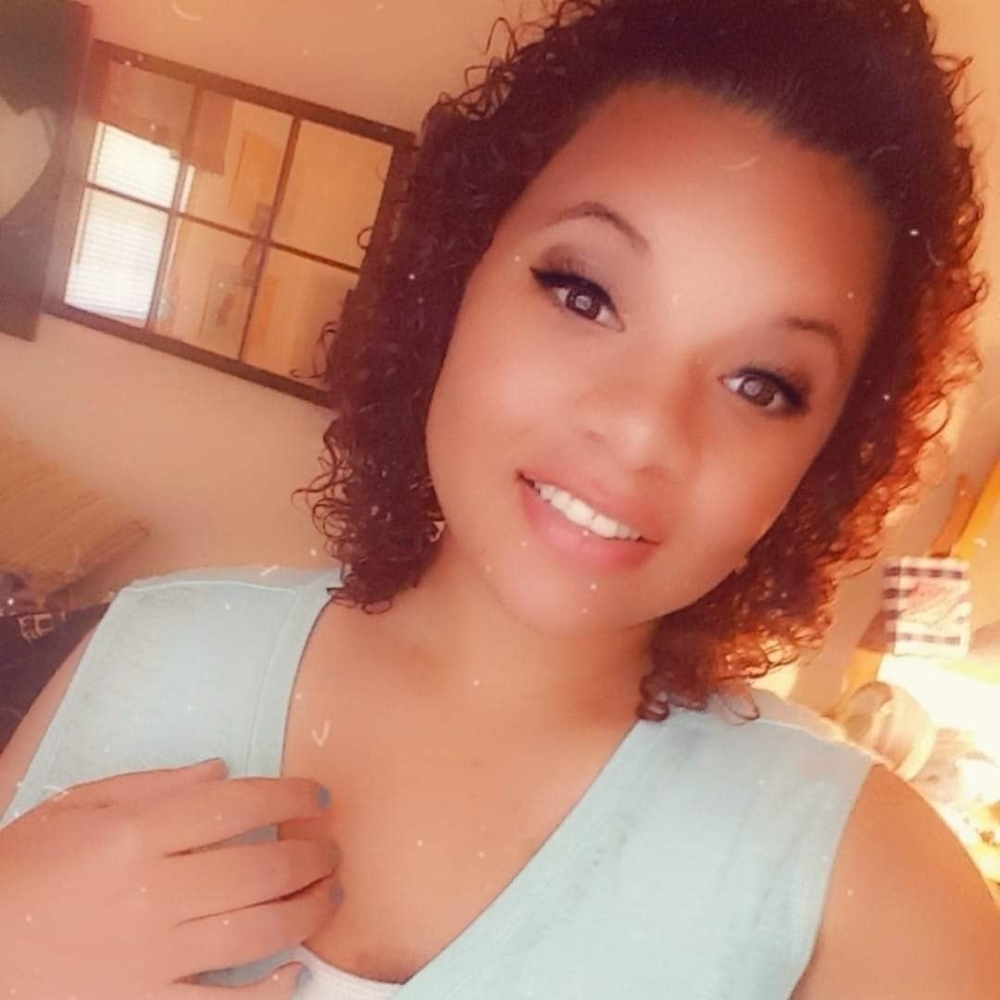 Meet your Posher, Kylee